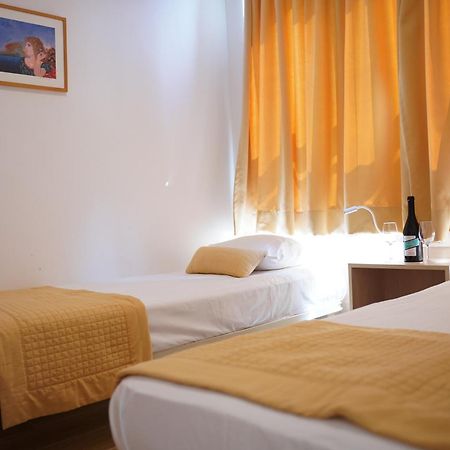Hotel Sissy Камена-Вурла Екстер'єр фото