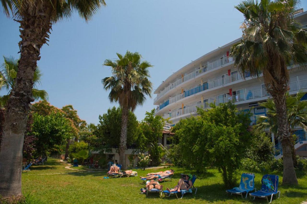 Hotel Sissy Камена-Вурла Екстер'єр фото