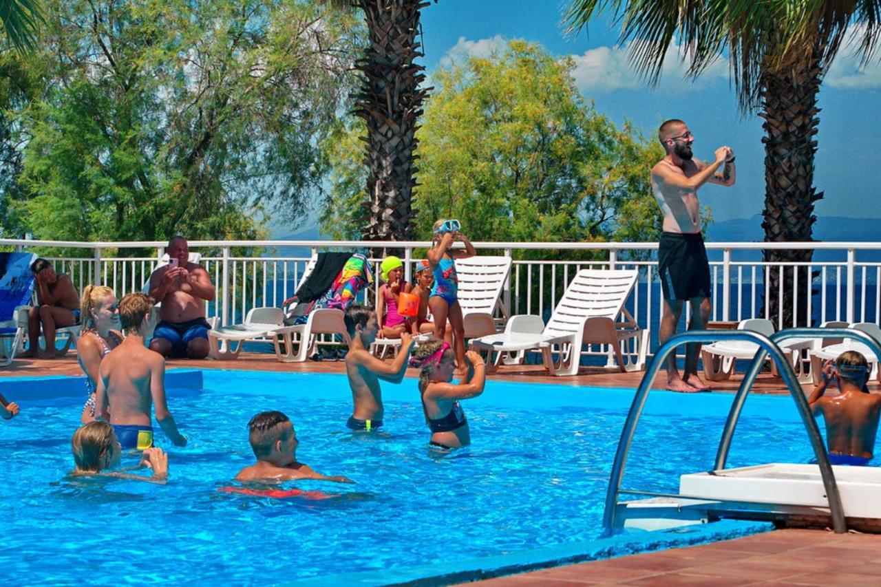 Hotel Sissy Камена-Вурла Екстер'єр фото